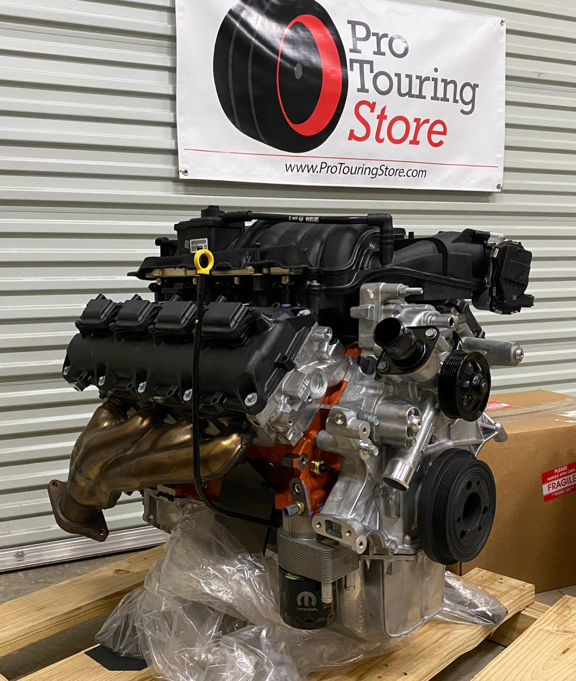 Gen 3 6.4L 392 Hemi Crate Engine by Mopar Performance - 6.4L 485hp 68303090AB